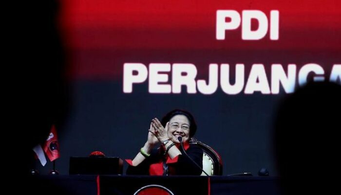 megawati-soekarnoputri-berpidato-